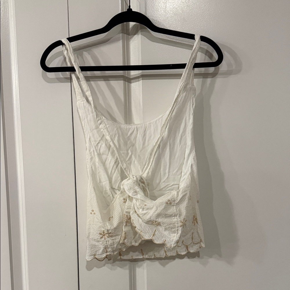 Lightly worn Free People Elegant White Embroidered Tie Back Tank size M - Picture 10 of 15